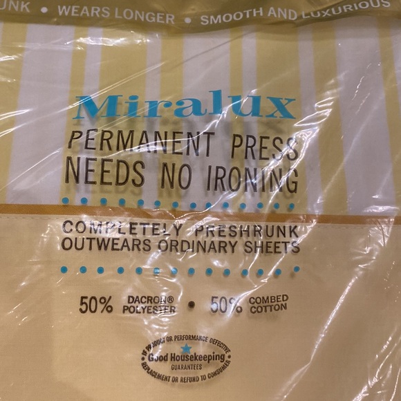 VTG Lady Pepperell Miralux permanent press yellow w/ stripes flat sheet double - Picture 2 of 7